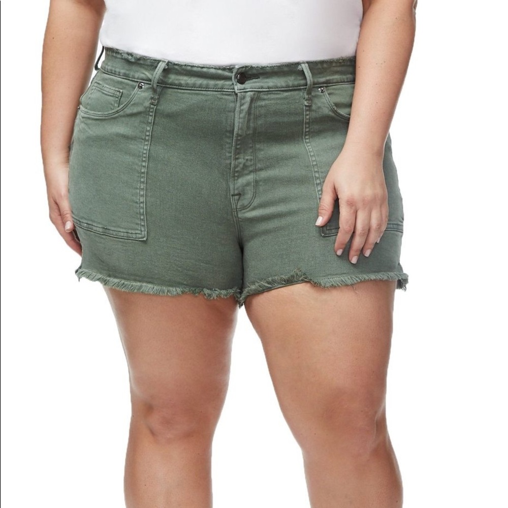 Good American The Deep Pocket Cut-Offs Size 20